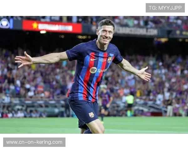 巴萨右后卫爆发揭示防线进化，哈维战术微见成效